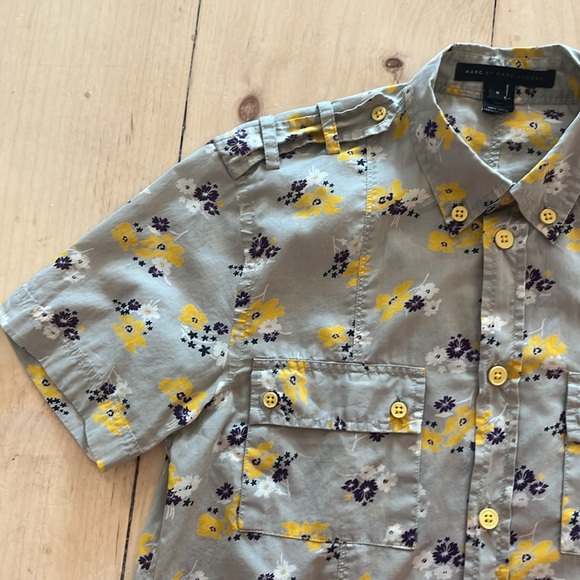 Marc Jacobs Floral Short Sleeve Button-Down - Picture 4 of 5